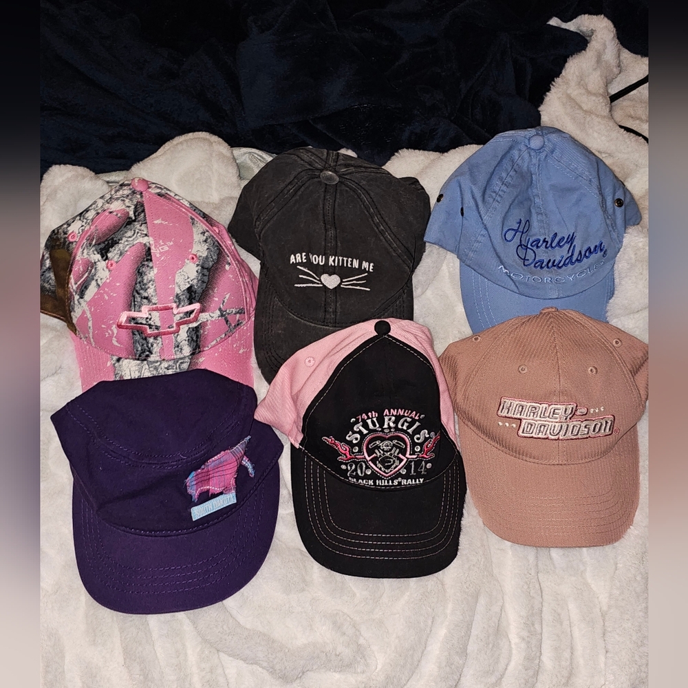 Set of 6 Women's Hat's, EUC